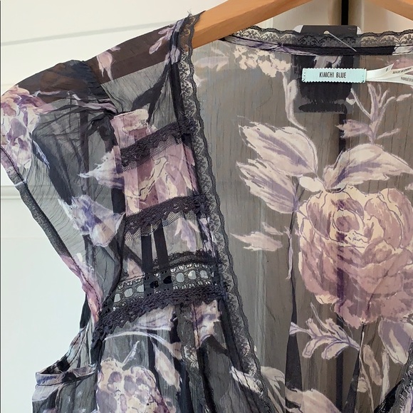 Lingerie inspired dress - Picture 4 of 5